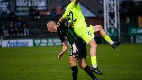 Jon Etxaniz, potencia y goles para el Amorebieta