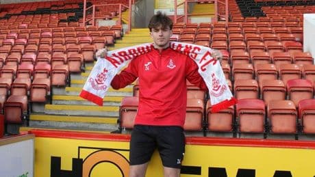 Former Rangers midfielder joins managerless Airdrie