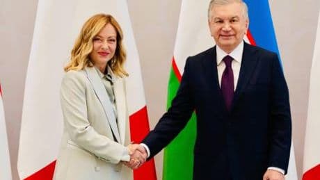 Meloni, missione in Asia. Inaugurata "via Roma" e intese per tre miliardi