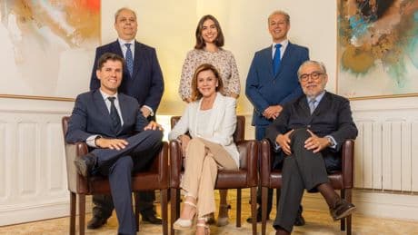 María Dolores de Cospedal lanza el despacho IC Abogados