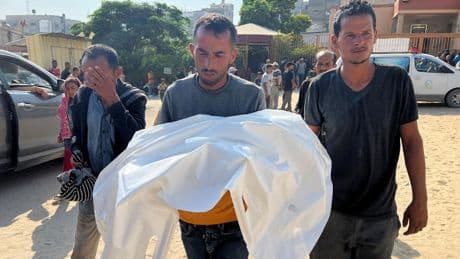 Israel mata en varios bombardeos a 21 gazatíes, entre ellos a una familia de cinco miembros