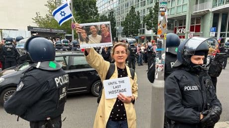 Berlin: FDP-Politikerin bei israelfeindlicher Demonstration verletzt