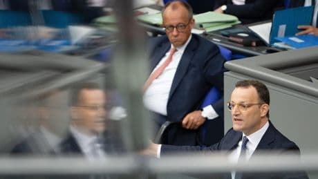 Kommentar von BILD-Chefautor Peter Tiede - Dieses Desaster hat einen Namen: Jens Spahn