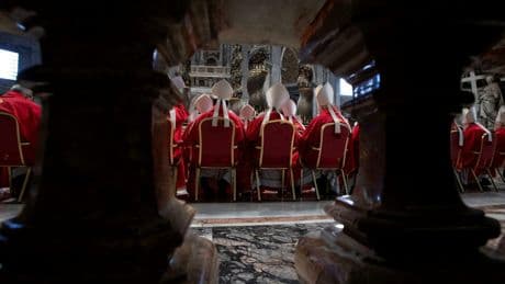 Au cœur du Vatican, le royaume des secrets et des doubles discours