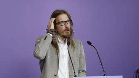 Podemos ve “lamentable” que Cerdán dé explicaciones por la “trama corrupta” antes que Sánchez