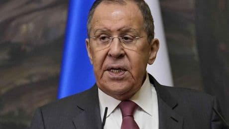 Lavrov: Putin, Zelenski ile görüşmeye hazır