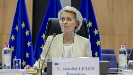 Von der Leyen traslada a Xi Jinping la necesidad de «reequilibrar» la relación comercial entre la UE y China