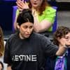 KIJK. Voorzitter Duits parlement gooit vertegenwoordiger buiten omdat ze shirt draagt met woord 'Palestine' erop