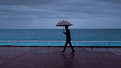 Pluie, orages et baisse des températures: le mauvais temps fait son retour ce week-end