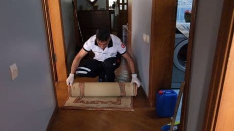 Esenyurt Belediyesinden bayram öncesi temizlik hizmeti