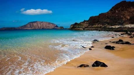 Rare 'black alert' issued for Canary Islands as tourists warned to stay away