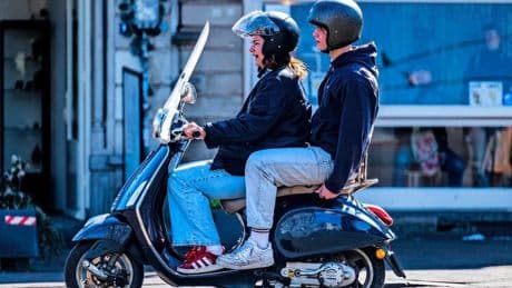 Scooterverzekering verschilt tot €200 per jaar per regio: Rotterdam en Amsterdam zijn het duurst