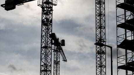 Bauwirtschaft in Krisenstimmung: „Die sinkenden Genehmigungszahlen sind ein Alarmsignal“