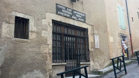 "On s'inquiète": à Forcalquier un collectif d'associations appréhende la réhabilitation des Caves à Lulu