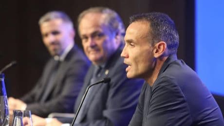 Sergio Francisco, nuevo entrenador de la Real Sociedad: "Quiero reforzar el nivel de la plantilla"