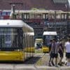 Bildungssenatorin stellt Gratis-Schülerticket erneut infrage: Kostenlose Fahrkarte kostet Berlin jährlich 58 Millionen Euro
