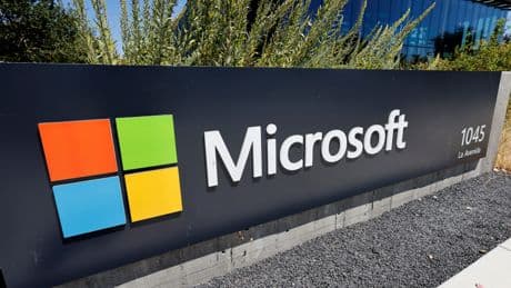 Microsoft gana e ingresa un 15% más en su ejercicio fiscal impulsado por los servicios en la nube