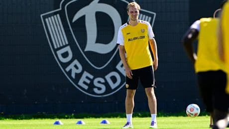 Dynamo-Neuzugang im Pech - Seltene Virus-Erkrankung bei Zweitliga-Stürmer