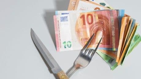 Gehalt als Länderreferent: Entwicklungshelfer über finanzielle Sorgen und berufliche Wechsel
