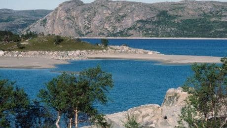 EU country's bizarre £215 warning to tourists over Russia border offence