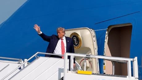 US-Präsident entspannt auf Nato-Gipfel - „What the fuck“ hatte Trump gute Laune