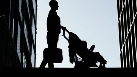 I'm a founder and single parent. Here are 5 ways I stay on top of work and my kids, from shared calendars to outsourcing help.