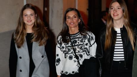 La princesa Leonor regresa España y la reina Letizia despeja su agenda para disfrutar de sus hijas