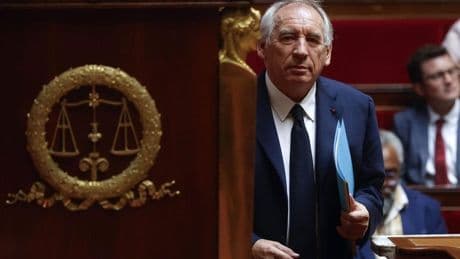 Francia prolonga su agonía
