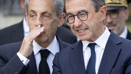 Des archives de Patrick Buisson révèlent la stratégie d’infiltration de la mouvance catholique intégriste au cœur de l’État