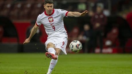 Foot : en conflit avec l’ancien sélectionneur, Robert Lewandowski souhaite retrouver les couleurs de son pays
