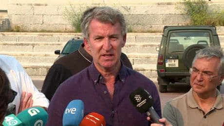 Feijóo responde a los ataques de Bolaños: "Todo el Gobierno está de vacaciones y debió pedir ayuda a la UE hace días"
