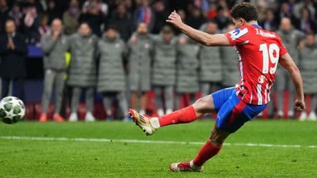 Las Peñas, Senado, Los 50 y Señales de Humo hacen frente común para denunciar a UEFA