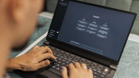 OpenAI desvela uno de los mayores misterios de la IA: ¿para qué usamos ChatGPT?