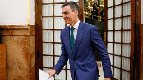 El PSOE inicia con Gallardo y Santos Cerdán una nueva estrategia para anticiparse a las decisiones de los jueces