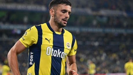 Transferzomer 2025: verdedigster Keijzer verruilt Ajax voor Milan, Fenerbahçe neemt afscheid van Tadic
