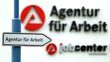 Sozialabbau | Armut schafft unsichtbare Mauern