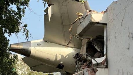 Air India: Absturz von Flug AI171 - Erster Einblick in die Ermittlungen