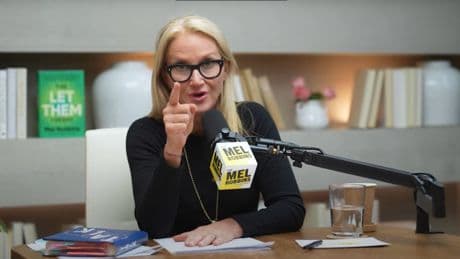 Mel Robbins, coach de vida: “Si sientes que te estás quedando atrás en la vida, estás sufriendo por culpa de una lista absurda que seguimos sin cuestionar”