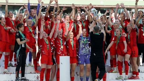 FC Bayern im DFB-Pokal: Schöne Grüße an den Nachfolger