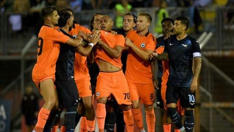 Lazio-Atromitos 2-0, reti Noslin e Pedro. Rissa nel primo tempo: rosso per un furioso Castellanos