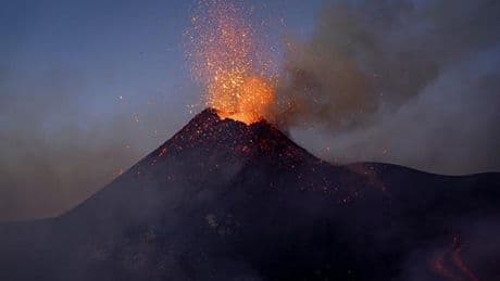 “Ce jour-là, l’Etna m’a envoûté” : en Sicile, avec les surveillants de l’Etna