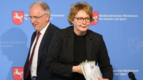 Bericht für 2024: Verfassungsschutz: Mehr Rechtsextremisten in der AfD