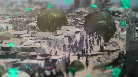 Tangled parachutes and chaotic crowds:&#160;The dangers posed by airdrops in Gaza