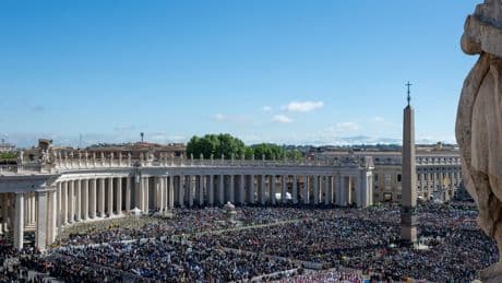 Days Before Conclave, Conservative Catholics Take the Stage in Rome