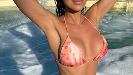 Eleonora Incardona stuns in flowery bikini as DAZN presenter treats fans to holiday workout video