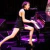 "J'ai, hélas, du mal à ne rien faire, j'aime bien bouger, prendre des trains" :  le questionnaire de Proust de la chanteuse Jeanne Cherhal