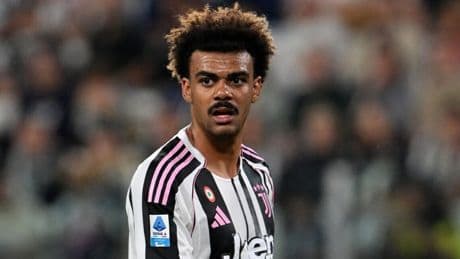 Juve senza tregua, l'emergenza in difesa non finisce pi&ugrave;: Veiga ko