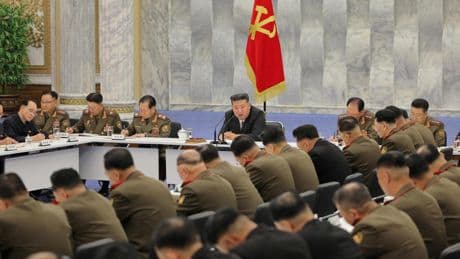 Terremoto en el Ejército de Corea del Norte: Kim Jong-un renueva su cúpula militar por el fracaso del destructor