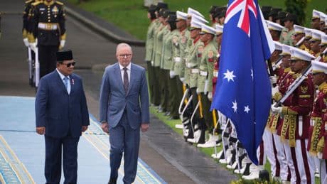 Australian leader visits Indonesia seeking deeper economic and defense ties