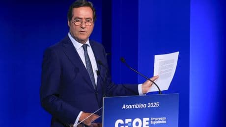 CEOE advierte de un frenazo en los convenios colectivos por la reducción de jornada: "Provoca inseguridad jurídica"